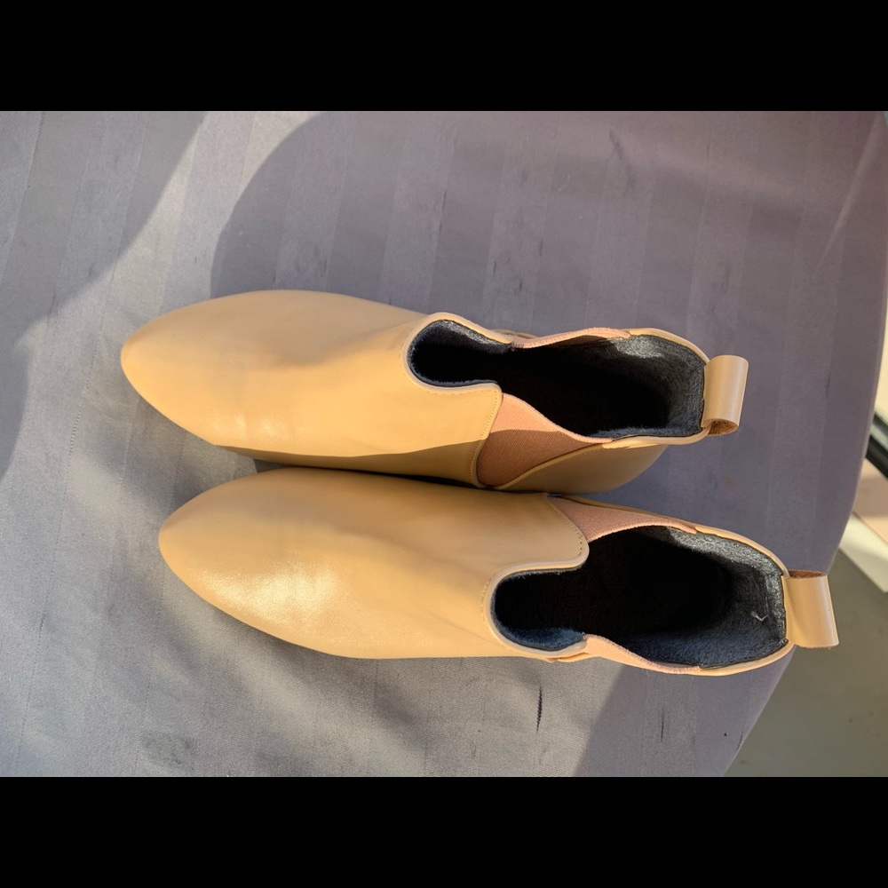 Beige boots - Picture 2 of 5